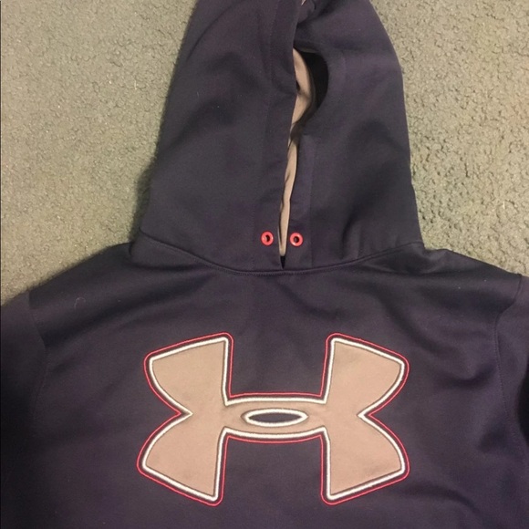 Men’s Under Armour Hoodie - Picture 2 of 3